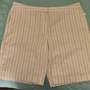 Liz Claiborne golf shorts